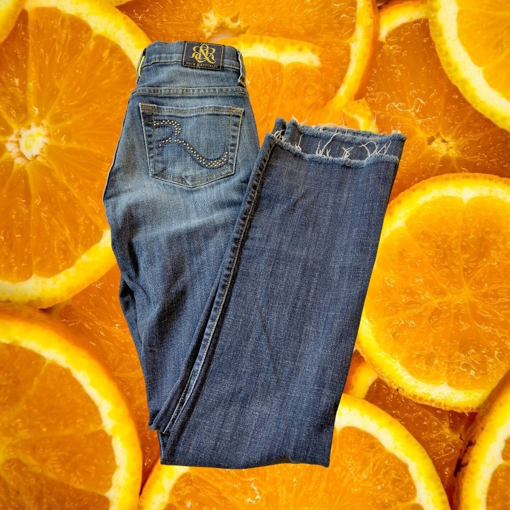 Rock Republic Womens Blue Denim Jeans Size 4 Frayed Hem Studded Pockets